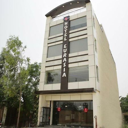 Hotel Eurasia Zirakpur 外观 照片